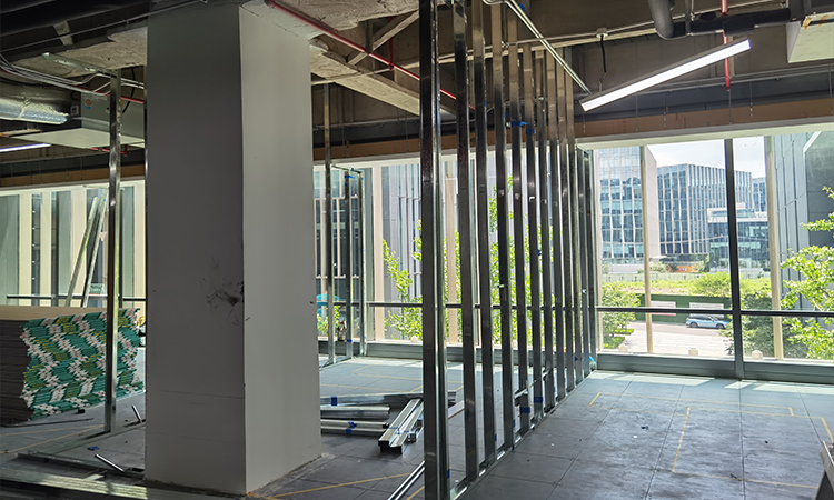 閔行外企海道爾夫實驗室公司辦公室裝修現場