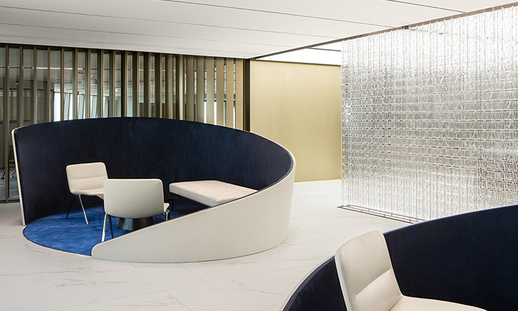 300平辦公室軟裝實景