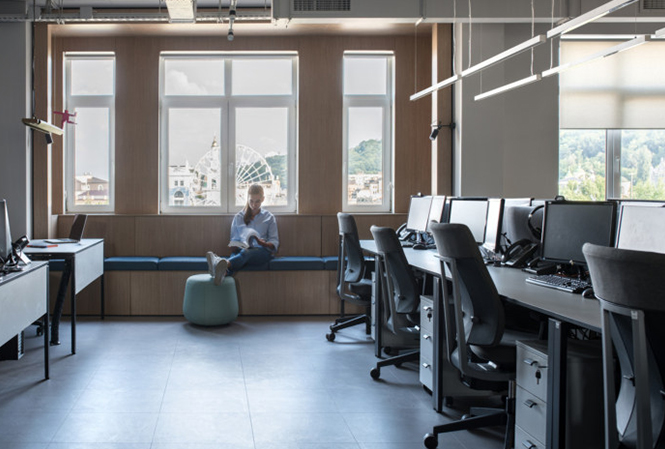 上海辦公室裝修公司色彩設(shè)計(jì)概念